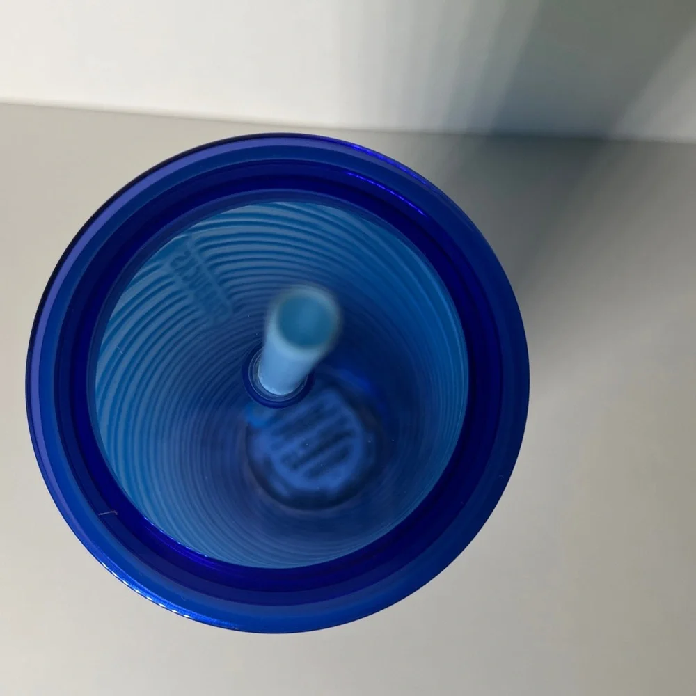 NWT Starbucks 2023 Summer Blue Opalescent Twist Glass 18oz Ombré Cold Cup